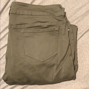 Olive green skinny jeggings